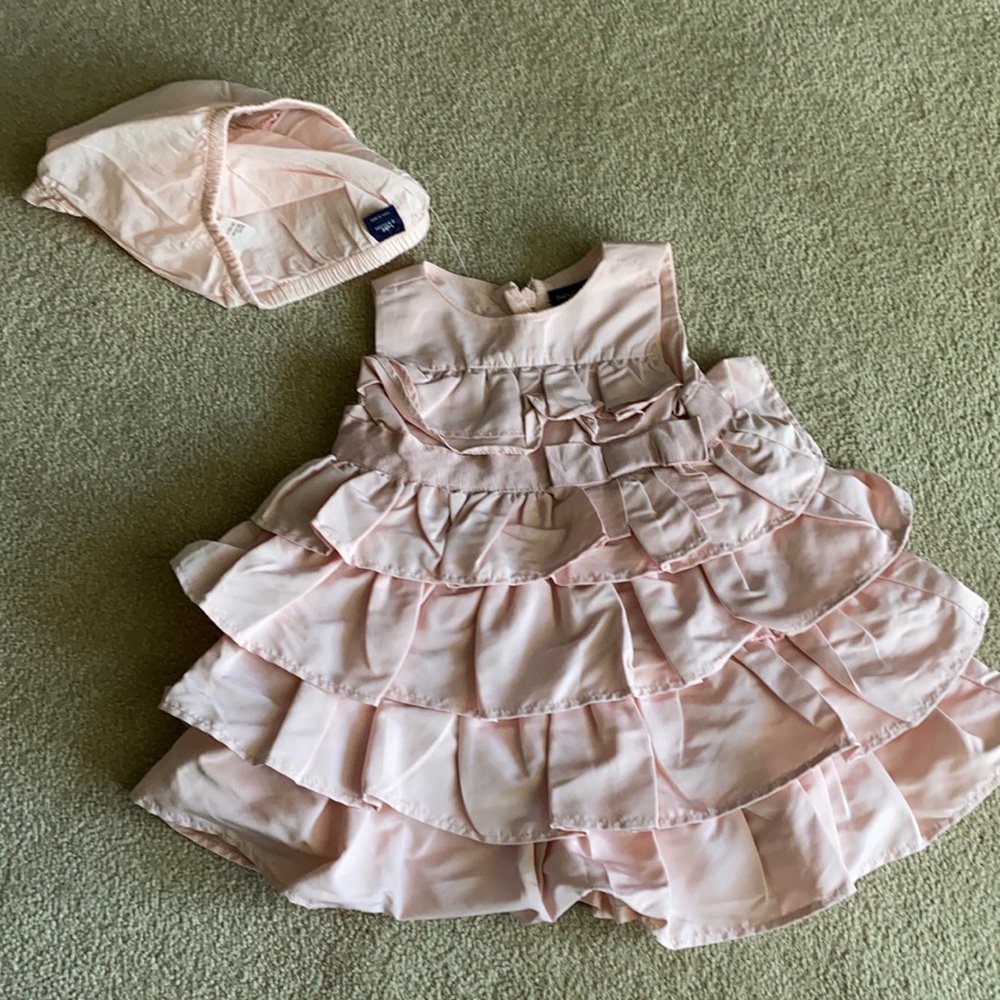 Baby gap pink ruffle dress with bloomers NWT